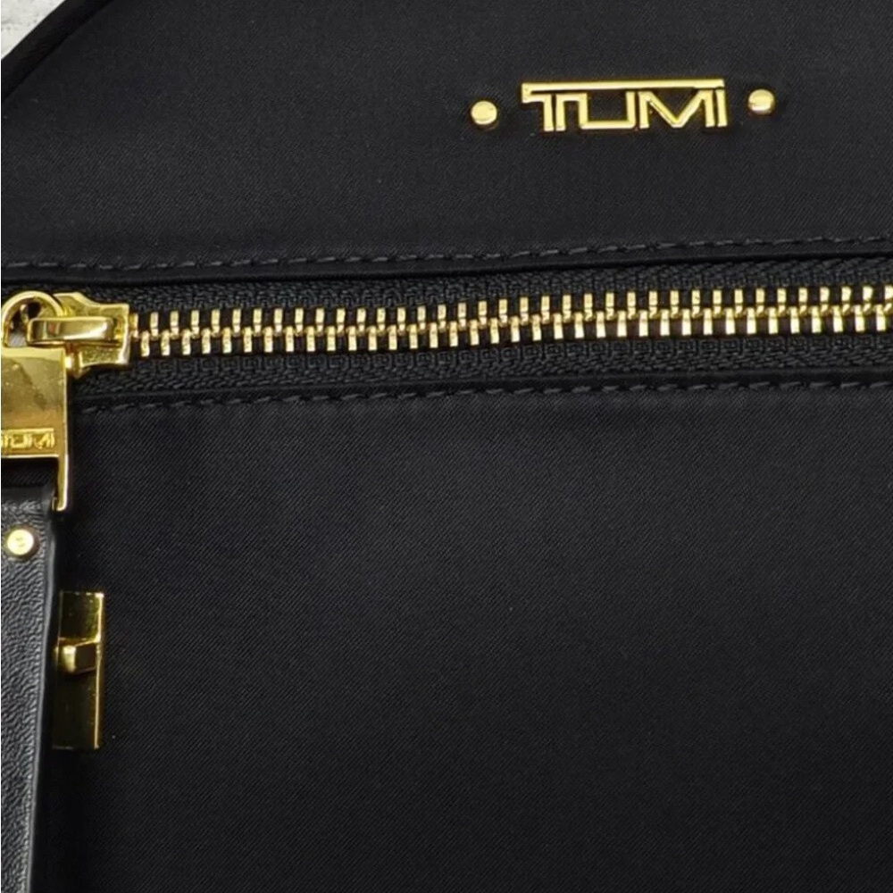 ✨ TUMI Voyageur Small Crossbody Bag Black Gold Hardware Like New - Picture 5 of 5